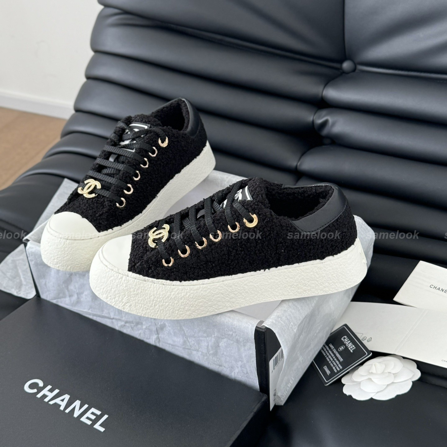 샤넬 트위드 스니커즈